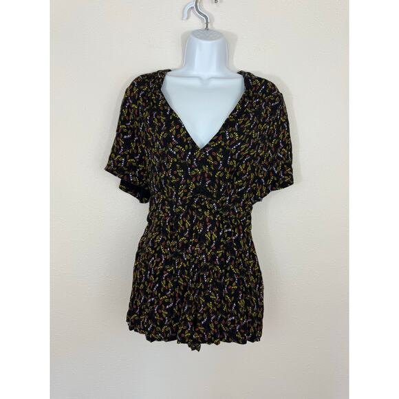 Free People Boho Floral V-Neck Romper with Pockets Size 2 - Picture 2 of 8